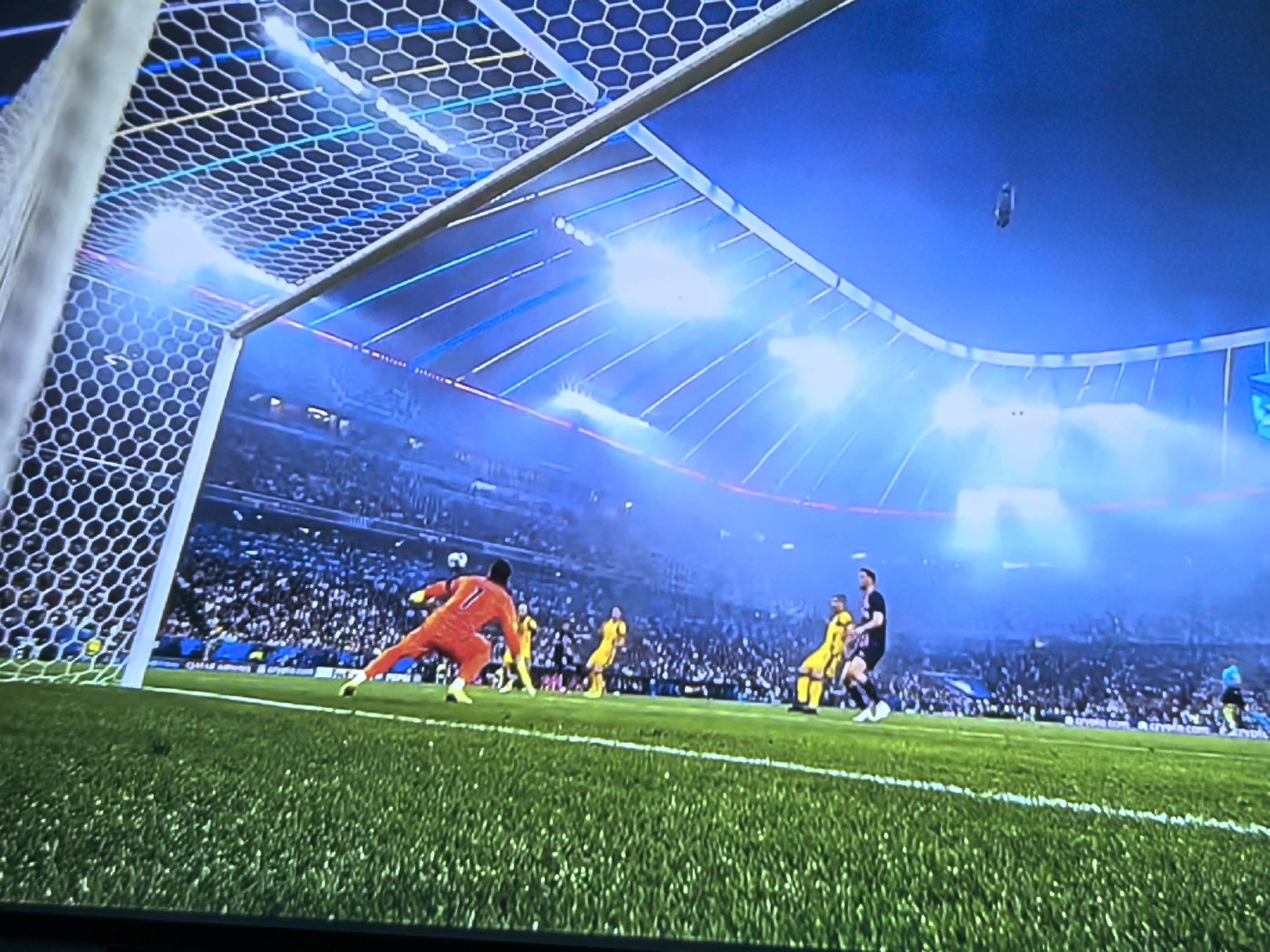 开云娱乐-关于冲刺阶段德甲传出新动向；巴黎圣日耳曼手感冰凉；管理层表态——引发热议；高层口径保持一致的信息