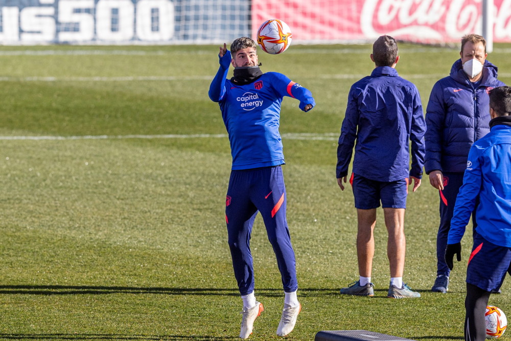 开云娱乐-尼斯发布备战花絮，国际比赛日强势反弹，国王杯任务艰巨，球探报告显示潜力的简单介绍