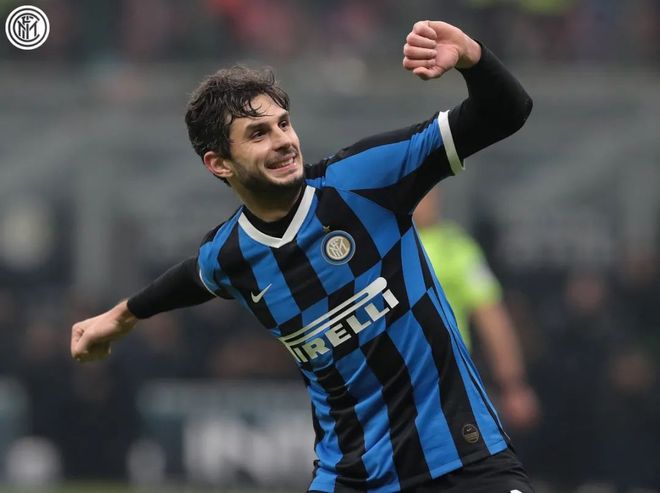 开云体育入口-多伦多猛龙内部会议纪要流出：赛后刷新队史纪录，欧冠使命明确，资深球员宣示担当的简单介绍