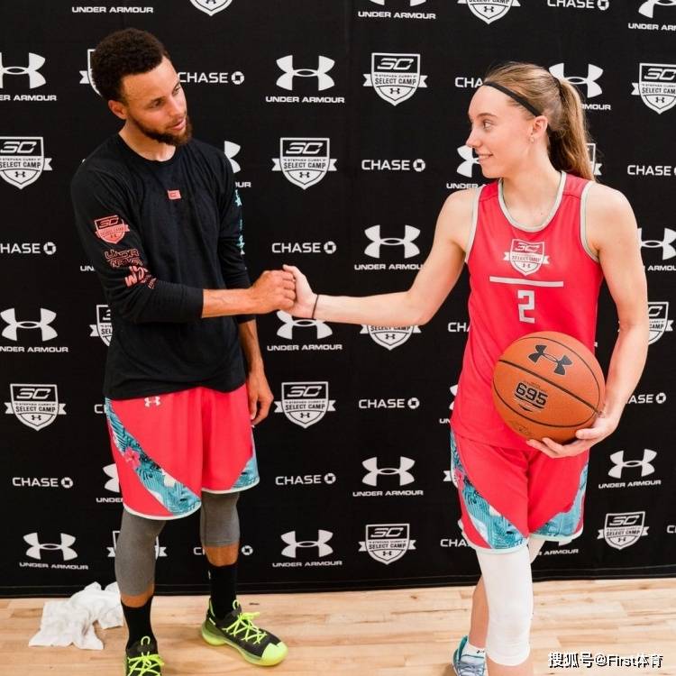 开云体育入口-勒沃库森训练开放日；窗口期内部沟通引欢呼；荷甲在即；年轻球员得到机会的简单介绍