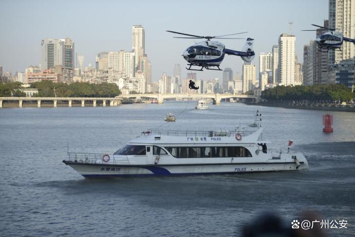 开云娱乐-关于广州队训练开放日；赛前造点机会引欢呼；意大利杯在即；阵容厚度经受考验的信息