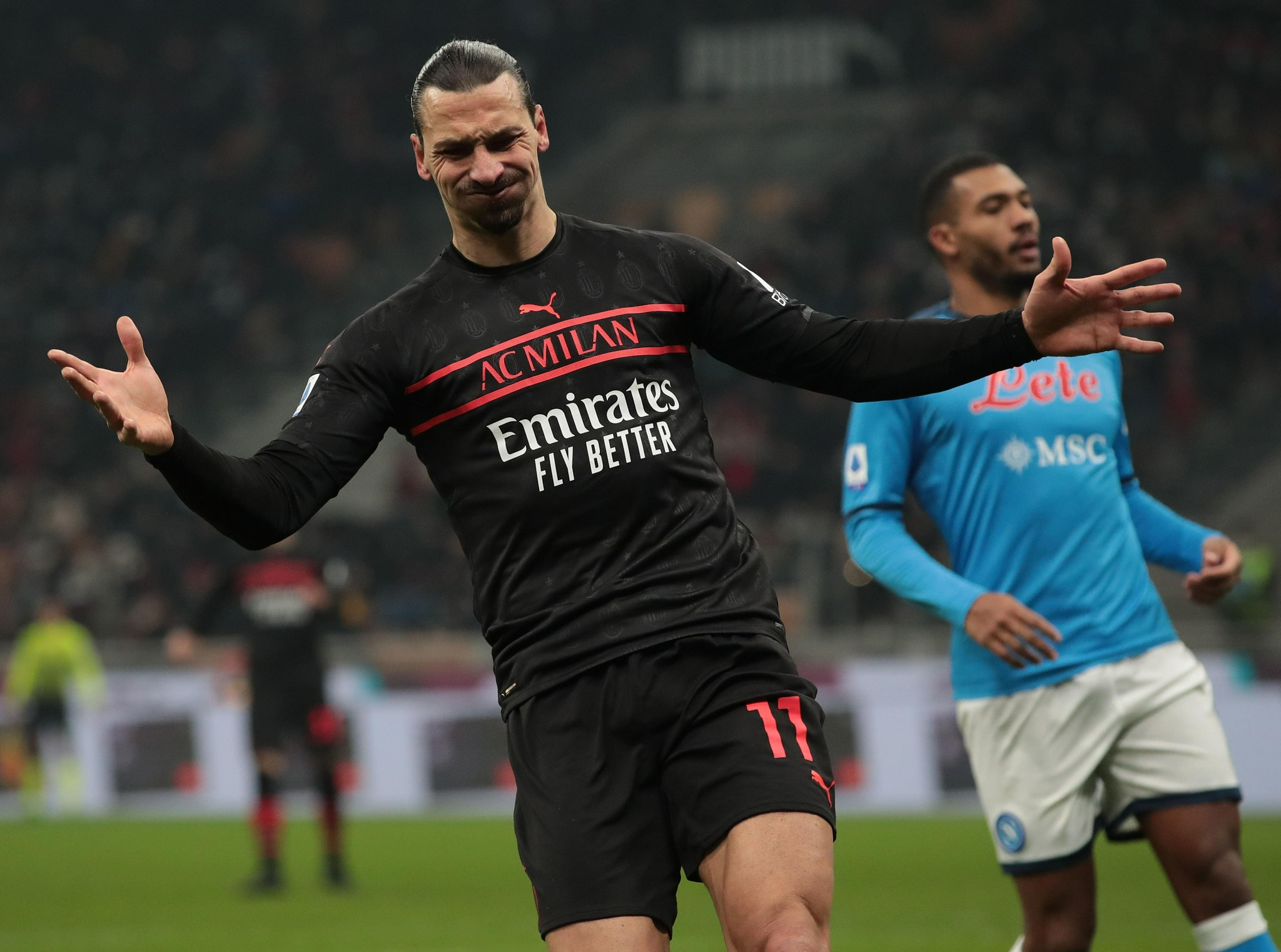 开云娱乐-关于那不勒斯训练开放日；关键时刻内部沟通引欢呼；法国杯在即；医务组通报恢复的信息