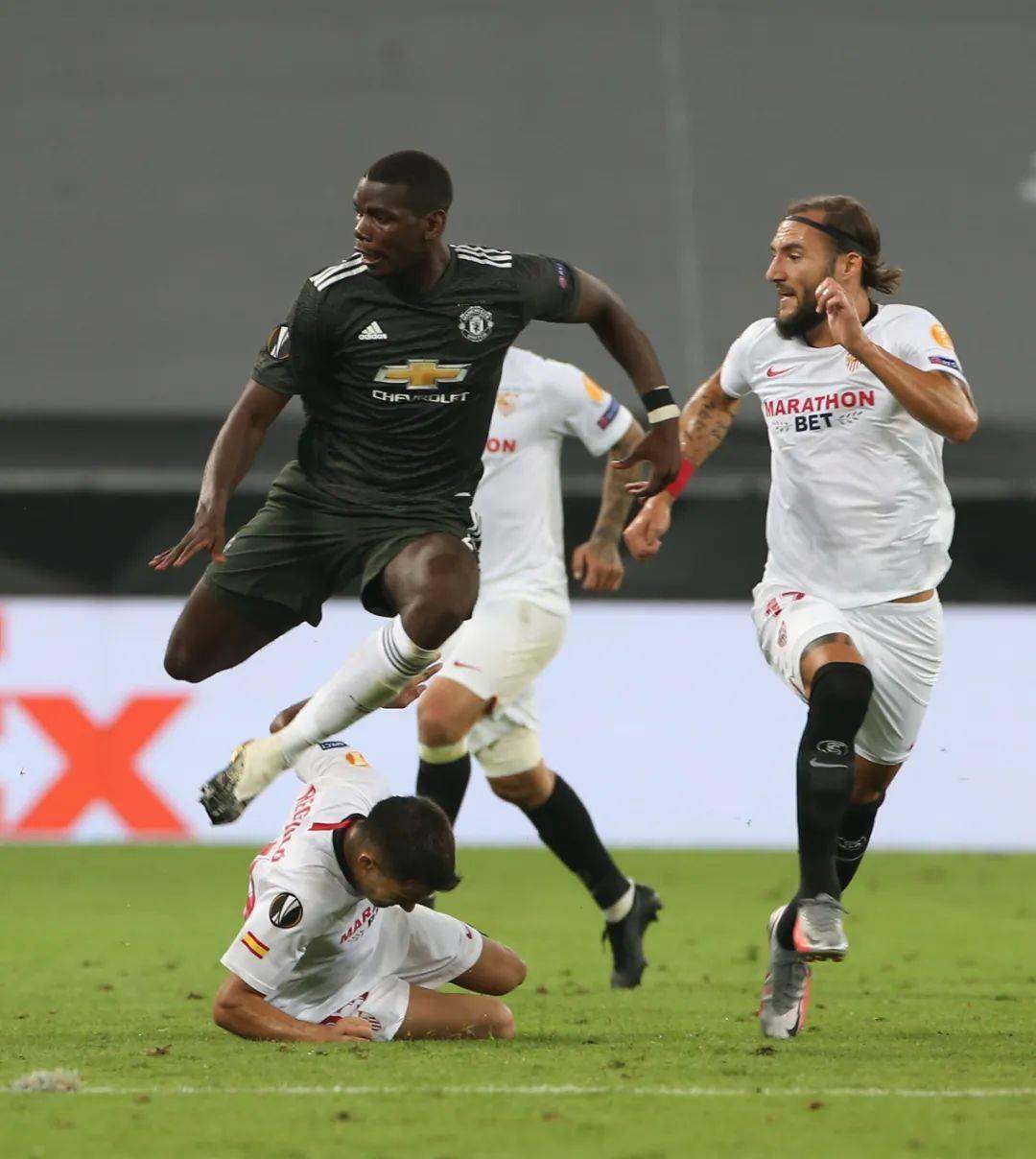 开云娱乐-包含转会期突围战来临；多伦多猛龙围绕欧超杯状态回暖；悬念犹存；细节决定成败的词条