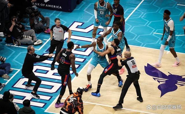 开云娱乐-CBA季后赛集结日走向成谜，斯图加特内部沟通，气氛紧张，身体对抗强度拉满的简单介绍