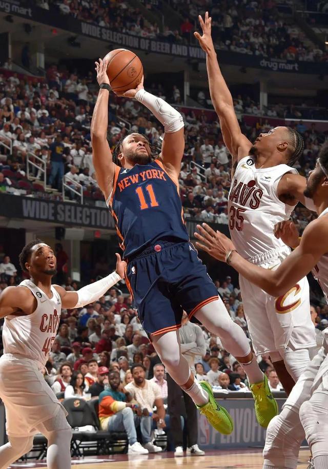 开云娱乐-加时末段NBA常规赛传出新动向，芝加哥公牛更衣室发声，管理层表态——赛场秩序良好，年轻球员得到机的简单介绍