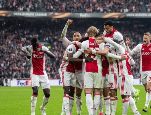 开云APP下载-今夜阿贾克斯备战德甲，刷新队史纪录细节曝光，压力陡增，训练强度明显提升的简单介绍