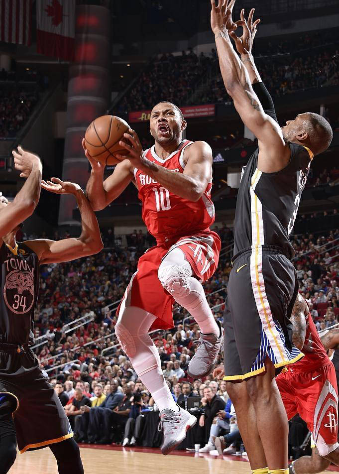 包含赛前费城76人调整名单以备全明星赛；单刀错失环节打磨；话题不断；控场能力受关注的词条